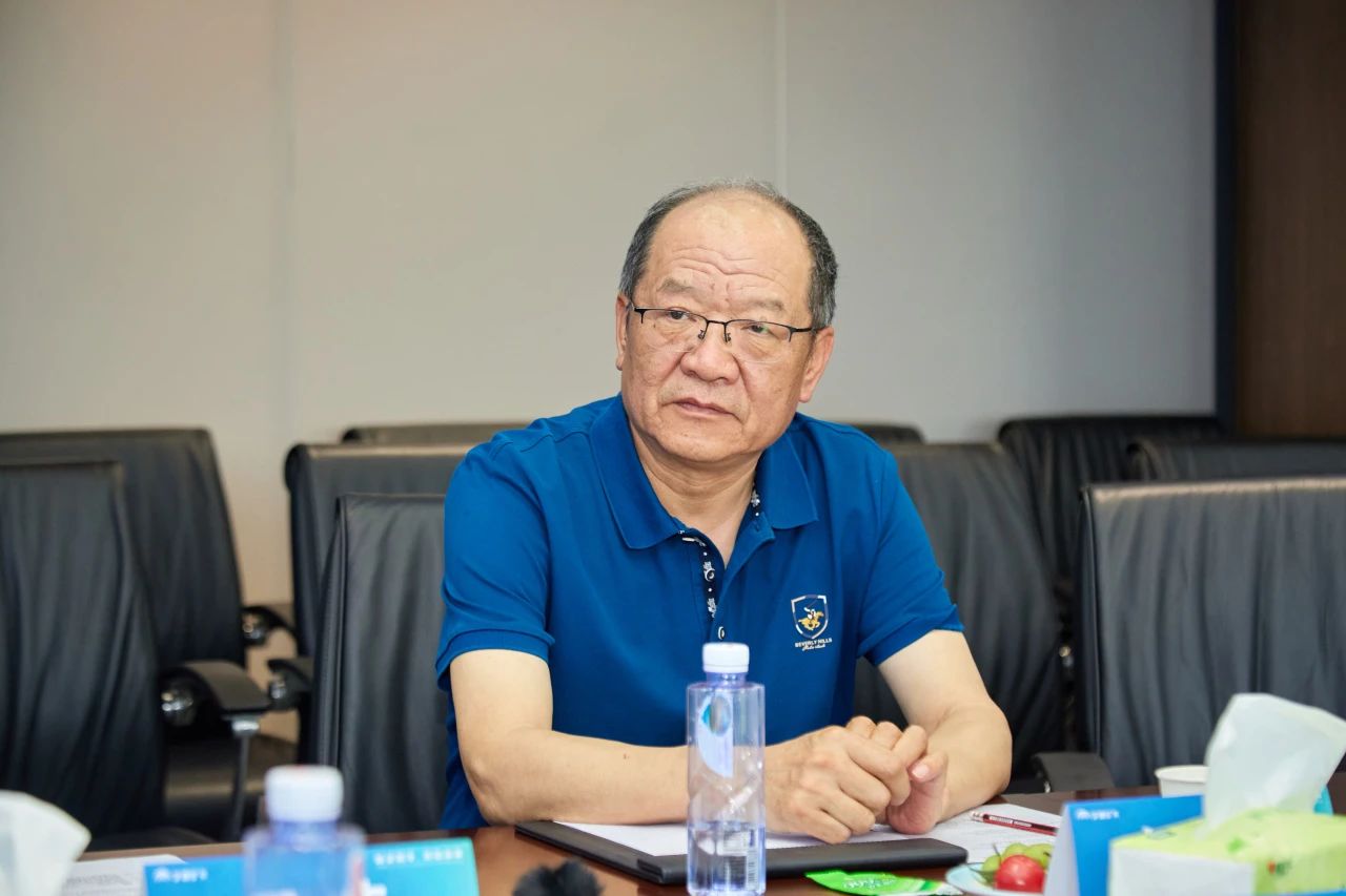 校企攜手，共筑未來——中國礦業大學、遼寧工程技術大學等院校專家齊聚宇通，共解新能源礦卡減碳密碼！